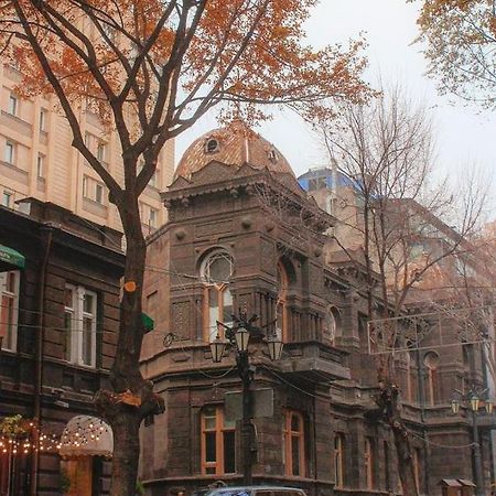 Downtown Inn Erivan Exterior foto
