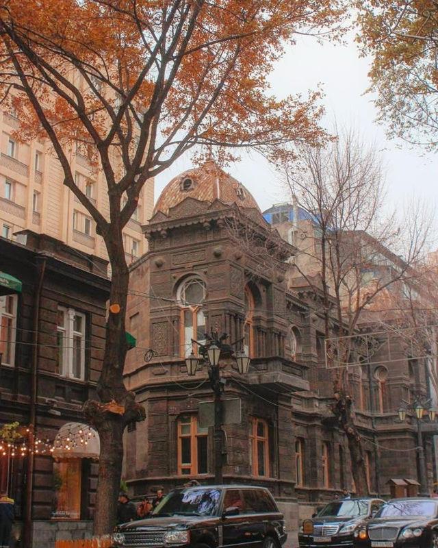 Downtown Inn Erivan Exterior foto