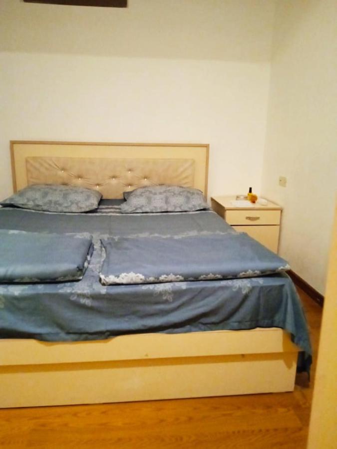 Downtown Inn Erivan Exterior foto